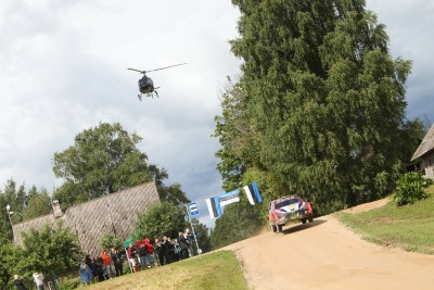 &Otilde;hus&otilde;idukite ja droonide liikumine on Rally Estonial piiratud